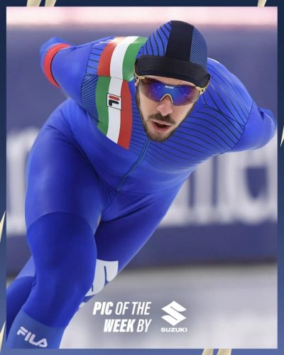 La stagione della pista lunga italiana è stata caratterizzata da storici primati a ripetizione.
I pattinatori azzurri hanno stabilito il nuovo record nazionale di podi in Coppa del Mondo e nei Campionati Mondiali, ma soprattutto sono stati capaci di collezionare per la prima volta ben tre titoli iridati.
Ovviamente, non possono passare in secondo piano il sensazionale primato mondiale di Davide Ghiotto nei 10.000 metri e la riconferma di Andrea Giovannini in vetta alla classifica di Coppa del Mondo della mass start.
Non è poi mancato il contributo del movimento juniores con le due medaglie d’argento ottenute da Emily Tormen nei Mondiali di Collabo.
Un piatto molto ricco.
#fisg4passion #speedskating
